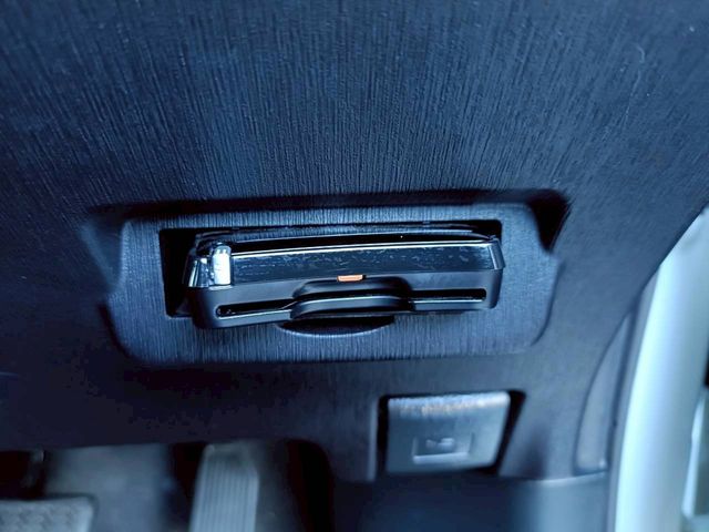 TOYOTA PRIUS Alpha 2016