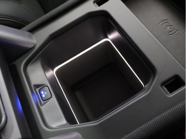 ROVER ROVER DEFENDER 2024