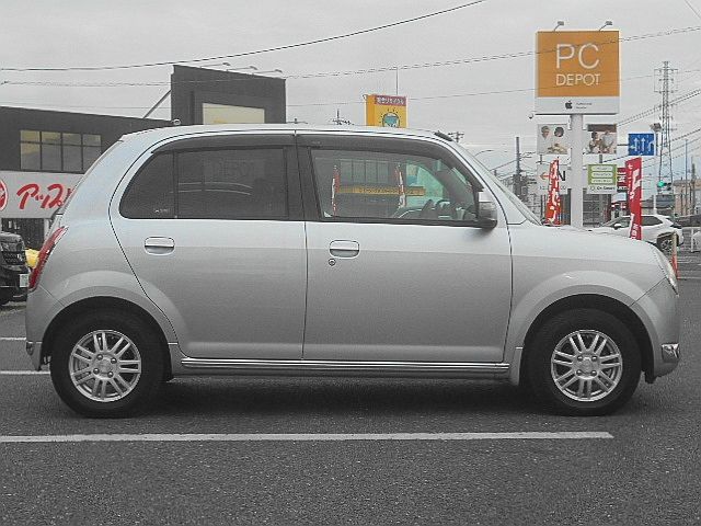 DAIHATSU MIRA GINO 2005