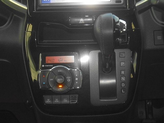 MITSUBISHI DELICA D:2 CUSTOM 2WD 2016