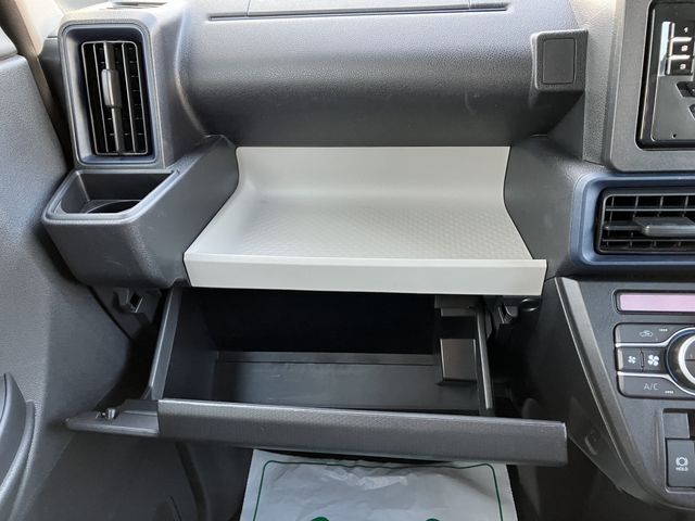 DAIHATSU TANTO 4WD 2023