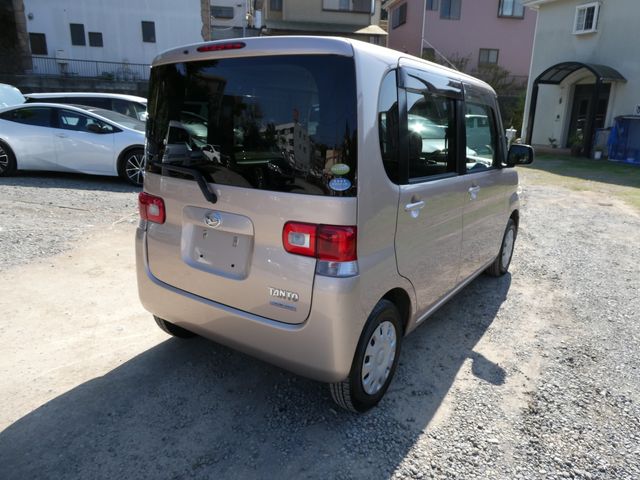DAIHATSU TANTO 2009