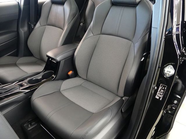 TOYOTA COROLLA CROSS HYBRID 2025