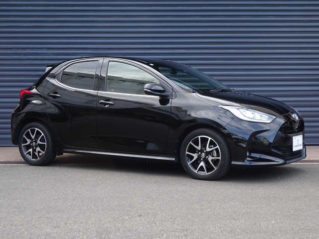 TOYOTA YARIS HYBRID 2020