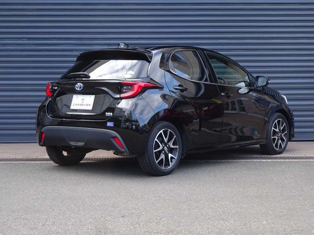 TOYOTA YARIS HYBRID 2020