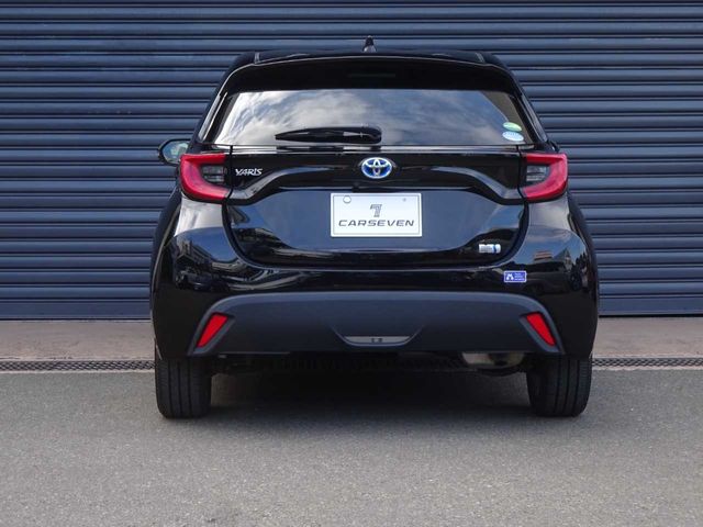 TOYOTA YARIS HYBRID 2020