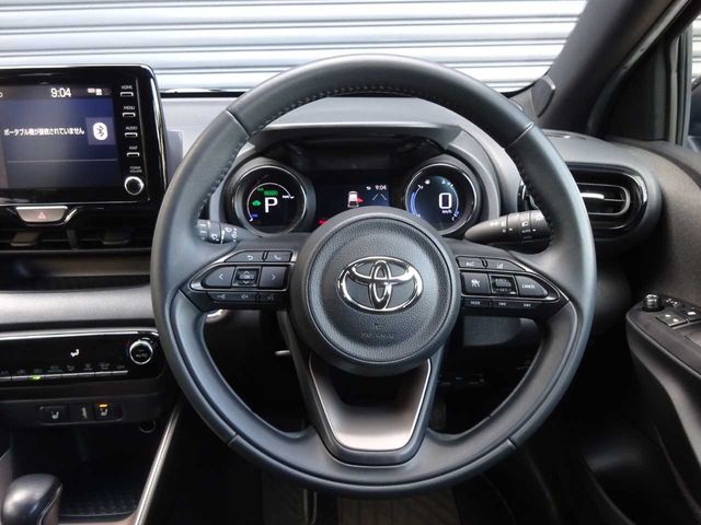 TOYOTA YARIS HYBRID 2020