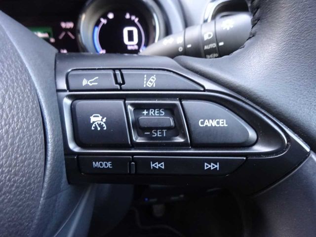 TOYOTA YARIS HYBRID 2020