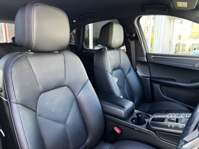 PORSCHE PORSCHE Macan 2019