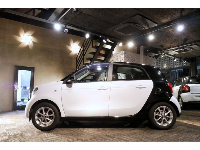 MCC SMART FORFOUR 2016