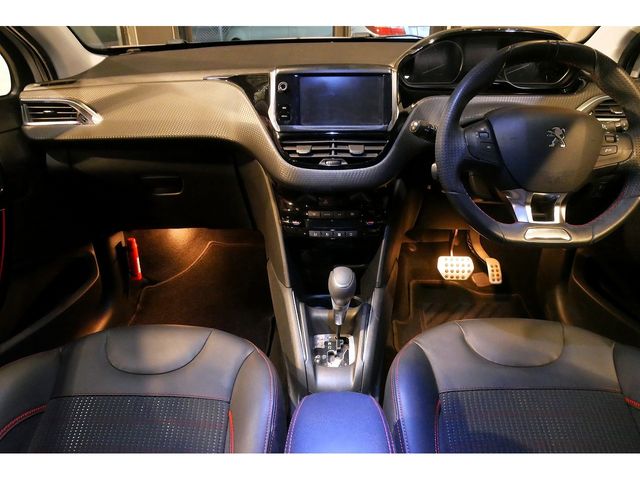 PEUGEOT PEUGEOT 208 2016