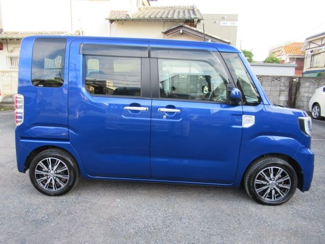 DAIHATSU WAKE 2018