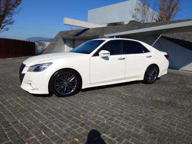 TOYOTA CROWN sedan 2013