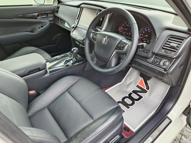 TOYOTA CROWN sedan 2013