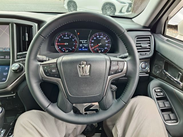 TOYOTA CROWN sedan 2013