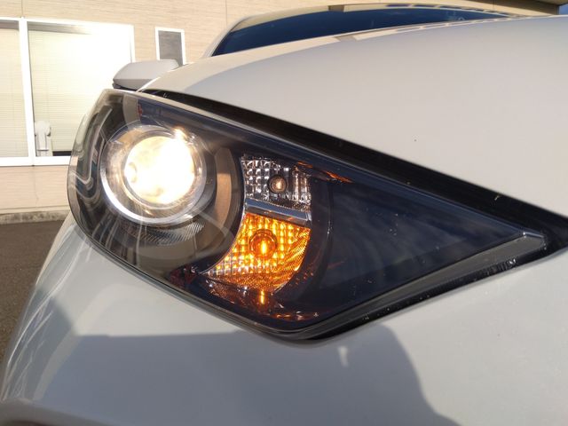 TOYOTA YARIS HYBRID 2021