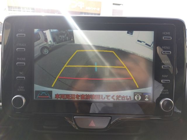 TOYOTA YARIS HYBRID 2021