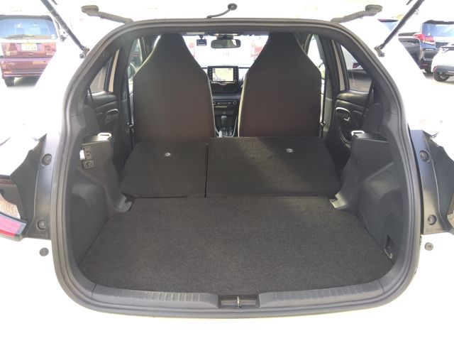 TOYOTA YARIS HYBRID 2021