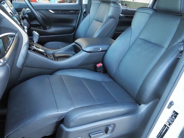 TOYOTA ALPHARD hybrid 4WD 2019