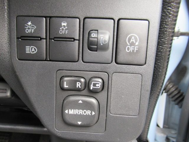 TOYOTA PIXIS van 2020