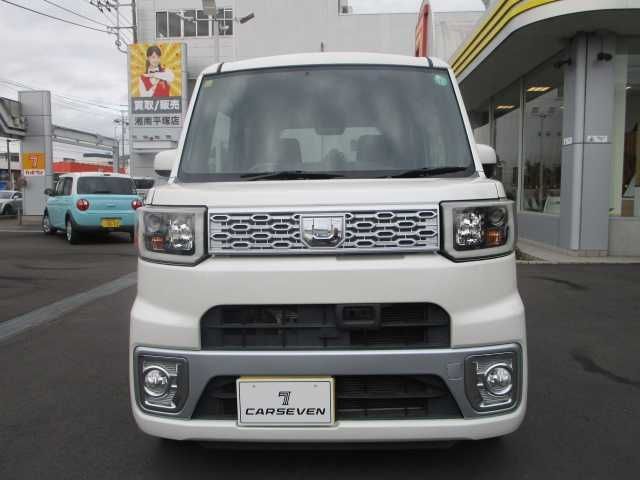 DAIHATSU WAKE 2014