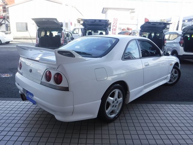 NISSAN SKYLINE 1996