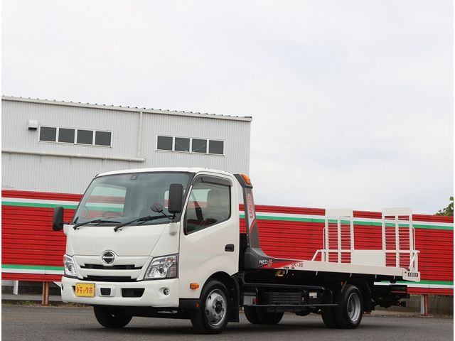 HINO DUTRO 2023