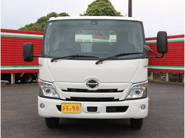 HINO DUTRO 2023