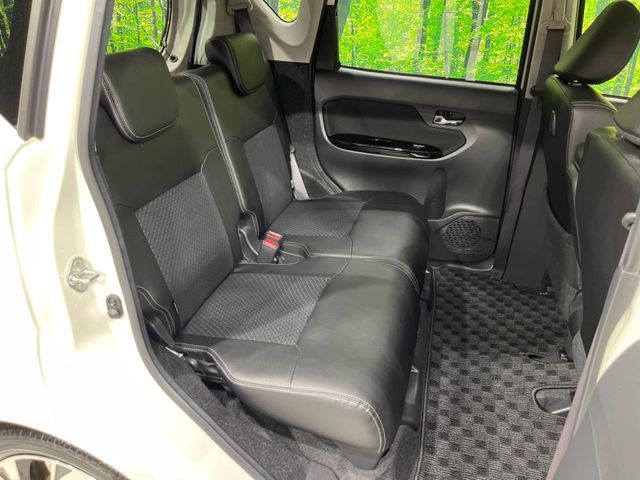 DAIHATSU MOVE CUSTOM 2018