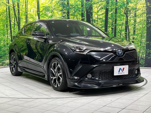 TOYOTA C-HR 2017
