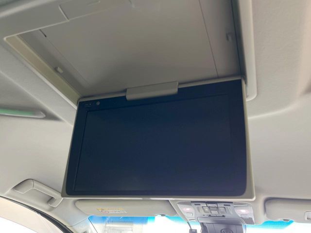 TOYOTA VELLFIRE 2019