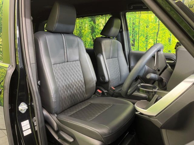 TOYOTA NOAH HYBRID 2025