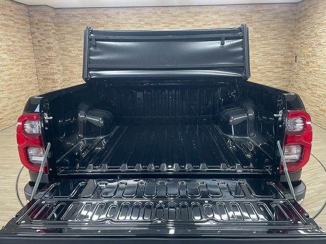 TOYOTA HILUX 4WD 2022