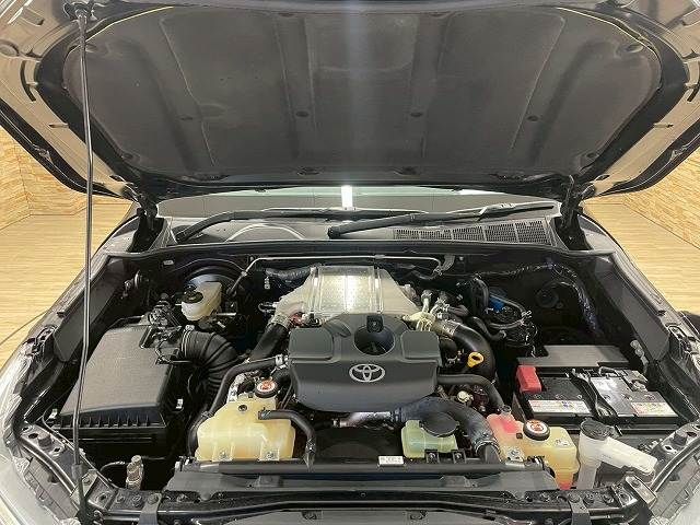 TOYOTA HILUX 4WD 2022