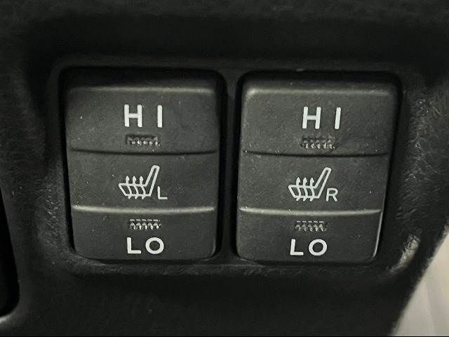 TOYOTA NOAH HYBRID 2019