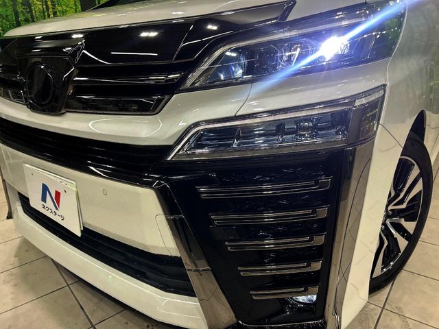 TOYOTA VELLFIRE 2018