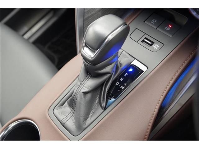 TOYOTA HARRIER 2WD 2024