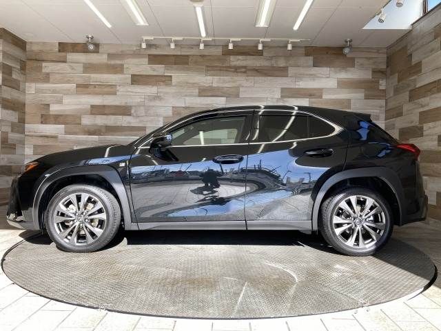 TOYOTA LEXUS UX250h 2023