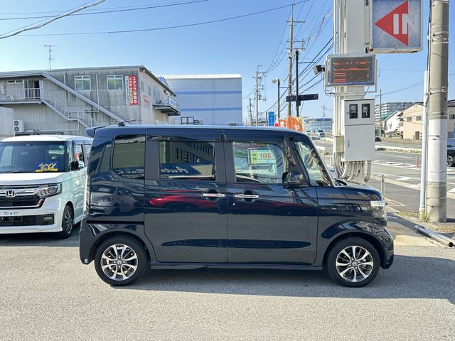 HONDA N BOX CUSTOM 2024