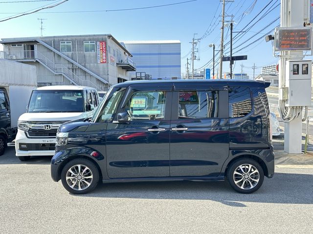 HONDA N BOX CUSTOM 2024