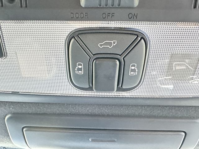 TOYOTA ESTIMA HYBRID 4WD 2017