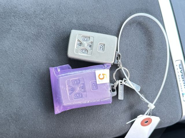 TOYOTA ESTIMA HYBRID 4WD 2017