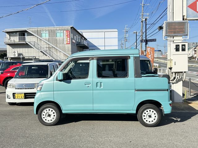 DAIHATSU HIJET deckvan 2018
