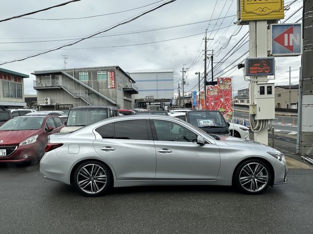 NISSAN SKYLINE HYBRID 2019