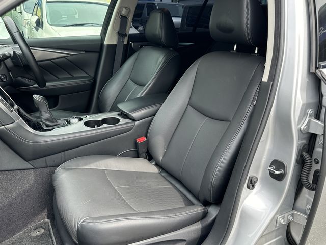 NISSAN SKYLINE HYBRID 2019