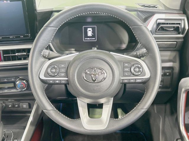 TOYOTA RAIZE HYBRID 2021