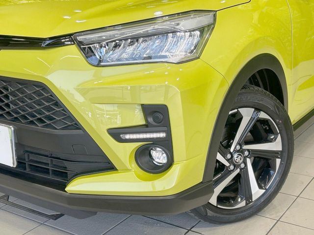 TOYOTA RAIZE HYBRID 2021