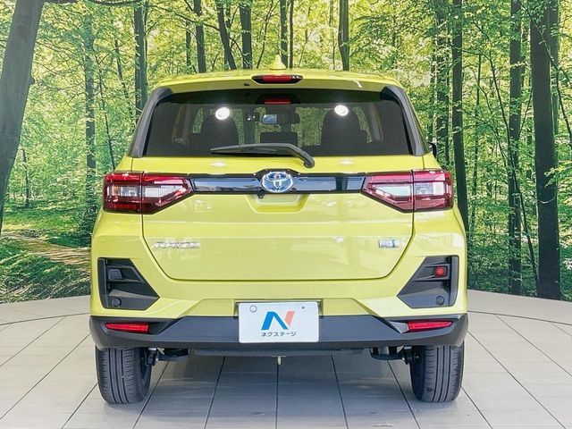 TOYOTA RAIZE HYBRID 2021