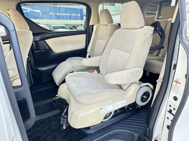 TOYOTA ALPHARD 4WD 2016