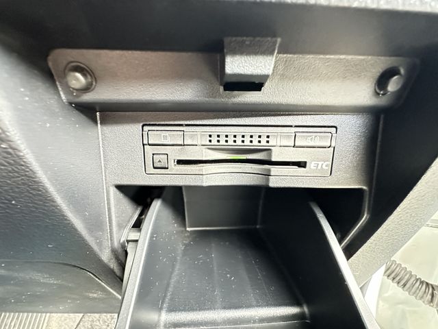 TOYOTA ALPHARD 4WD 2016